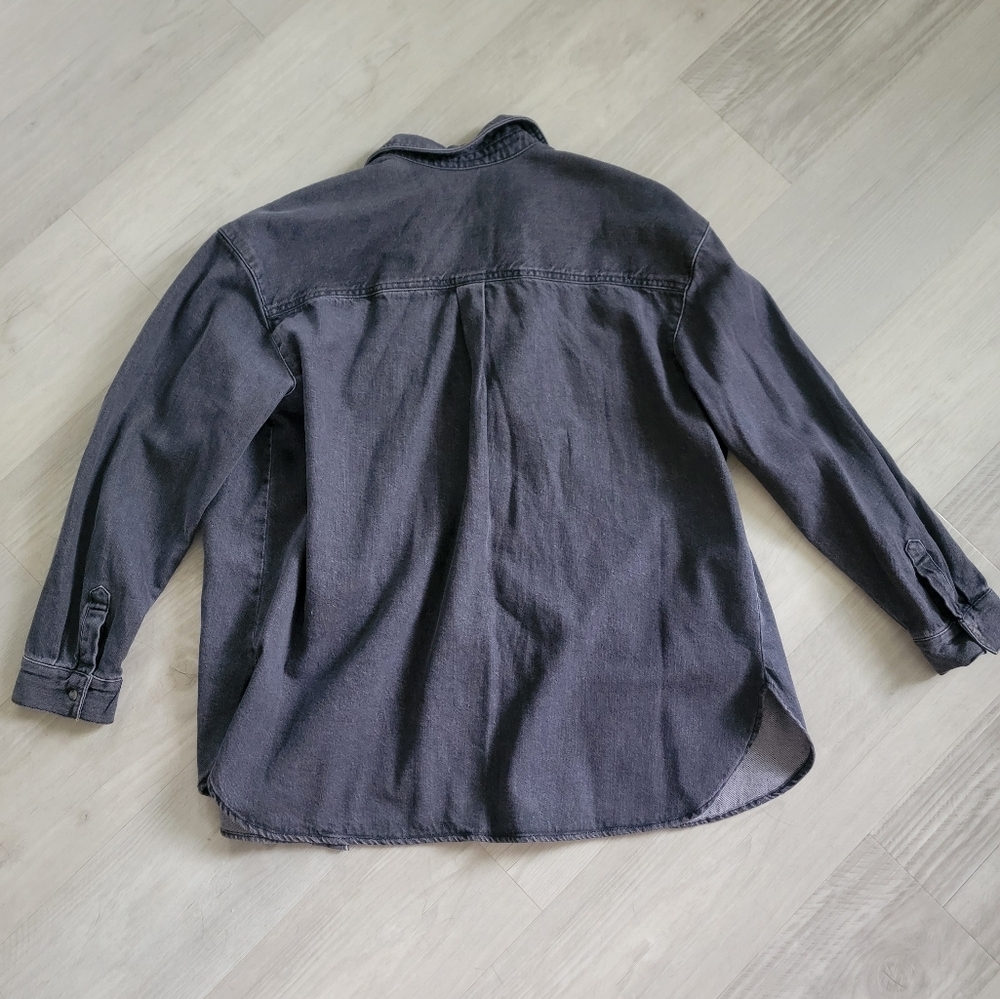 Universal Thread Gray Button Up Jean Shirt Jacket - Picture 6 of 6